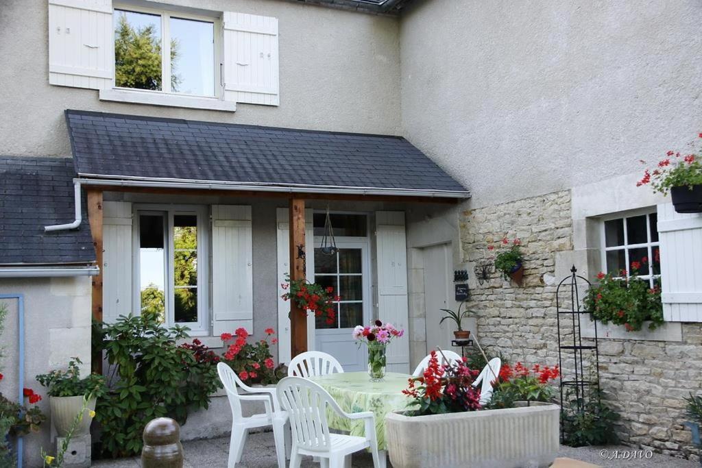 La Belle Des Champs Saint-Andelain Exterior foto